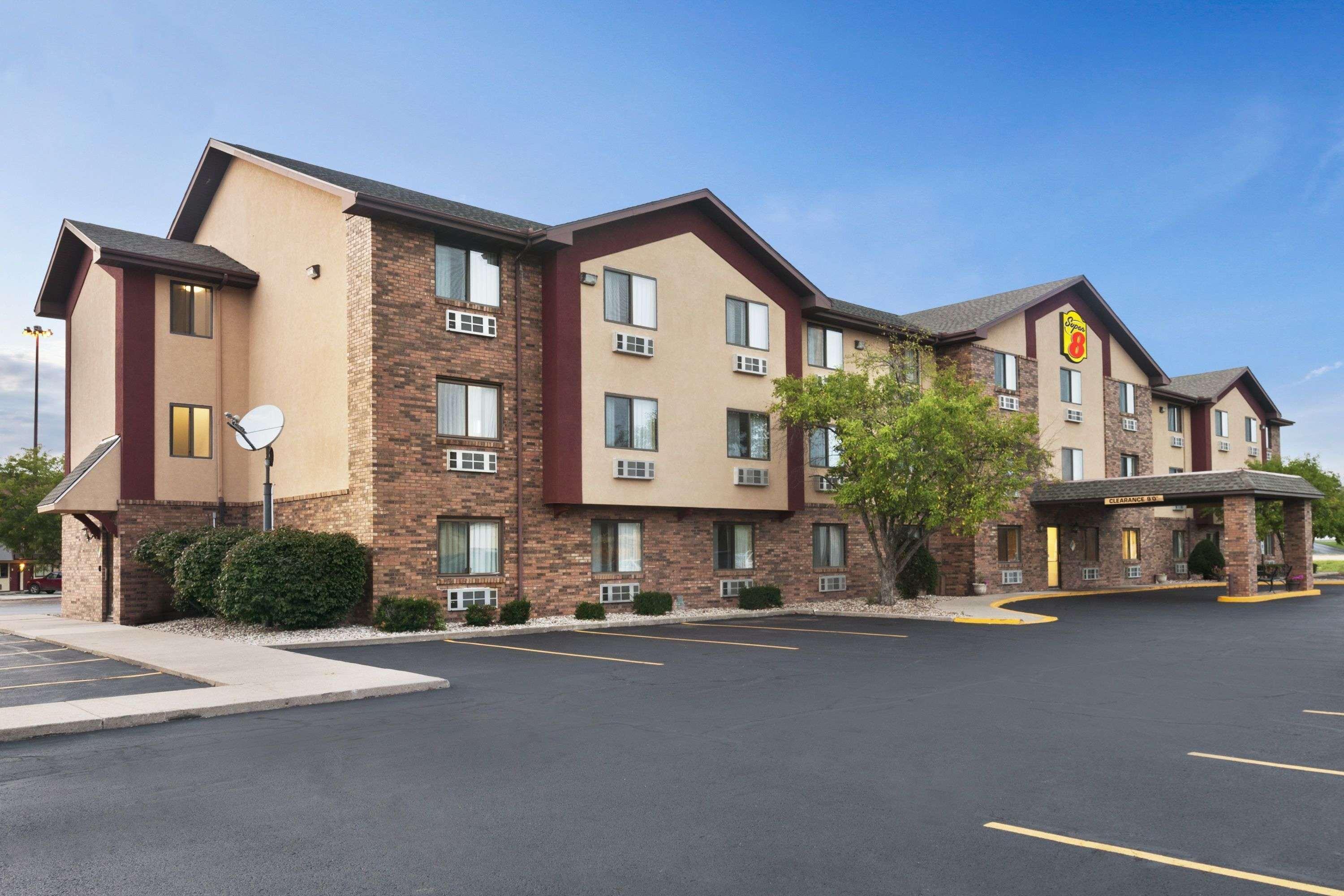 ซูเปอร์ 8 บาย วินด์แฮม พีโอเรีย Motel ภายนอก รูปภาพ